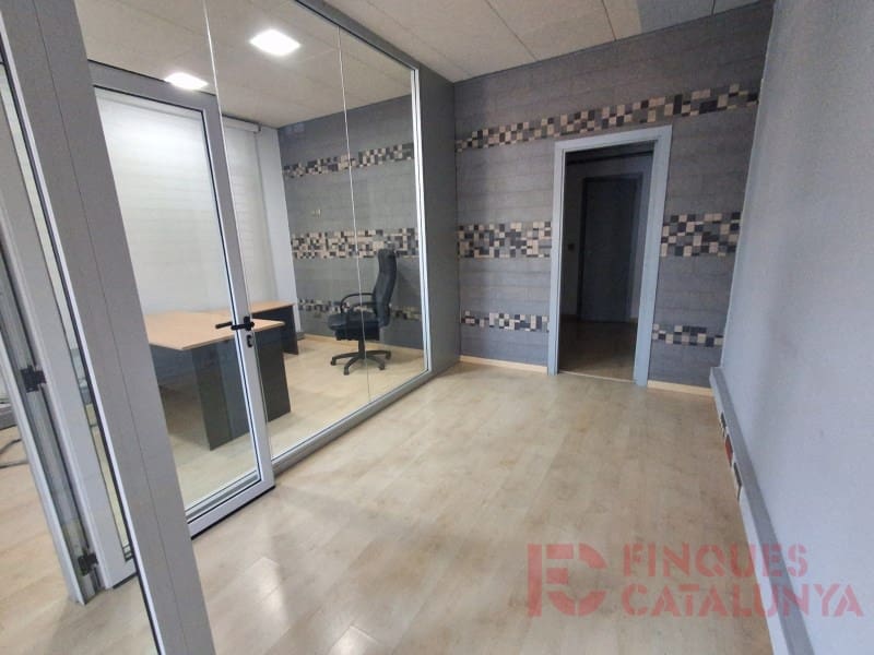 Comercial para venda em Girona cidade - 130 000 € (Ref: 9433587)