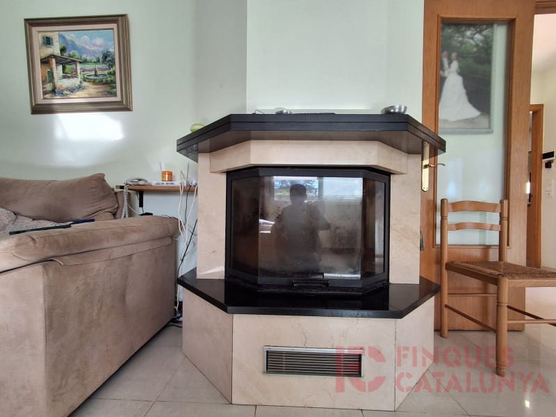 3 slaapkamer Villa te koop in Bescano met garage - € 308.000 (Ref: 9433591)