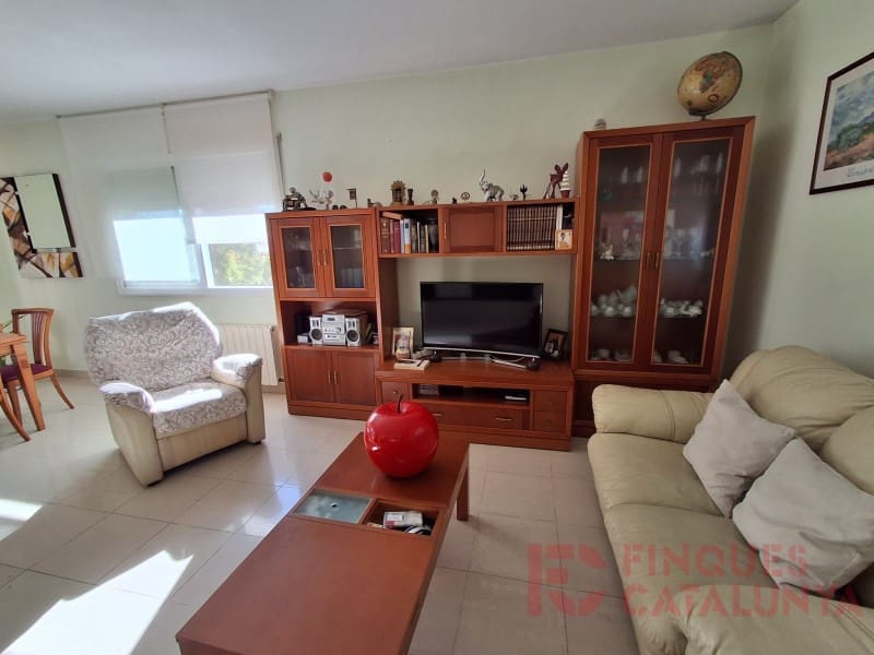 3 slaapkamer Villa te koop in Bescano met garage - € 308.000 (Ref: 9433591)