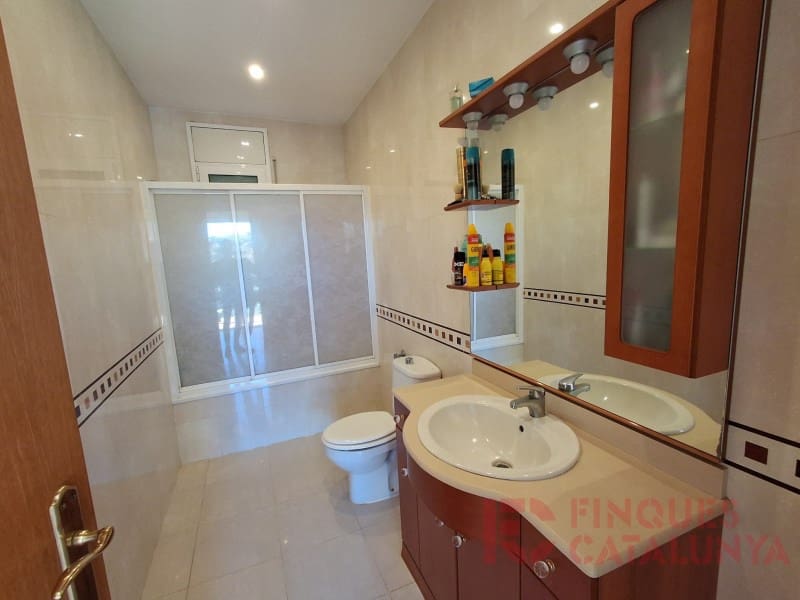 3 slaapkamer Villa te koop in Bescano met garage - € 308.000 (Ref: 9433591)