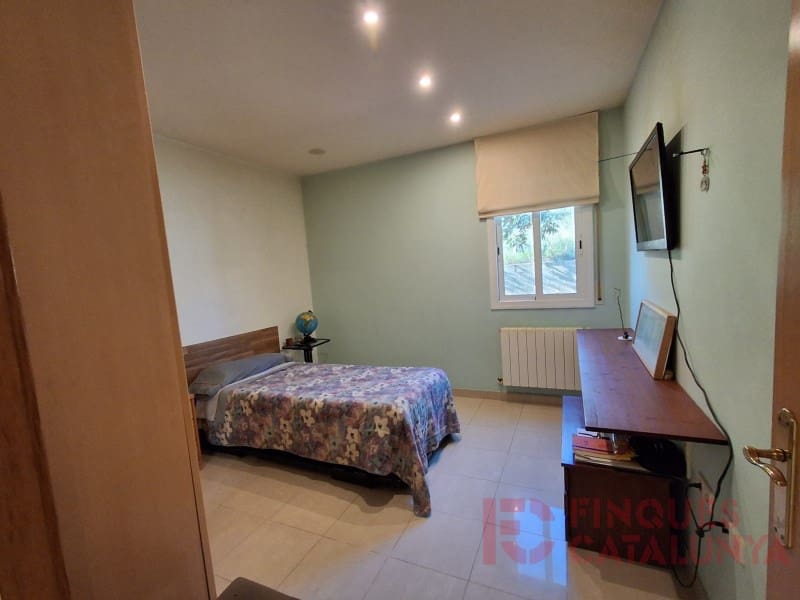 3 slaapkamer Villa te koop in Bescano met garage - € 308.000 (Ref: 9433591)