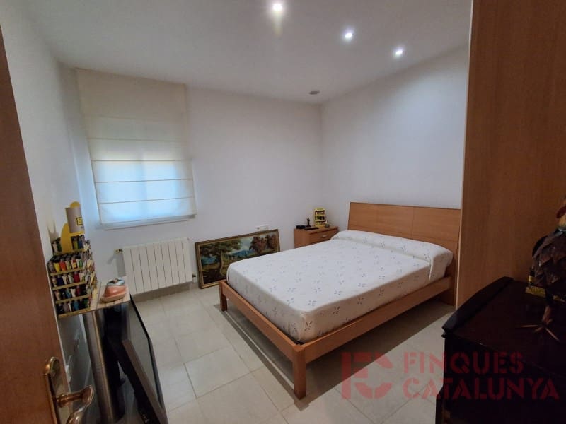 3 slaapkamer Villa te koop in Bescano met garage - € 308.000 (Ref: 9433591)