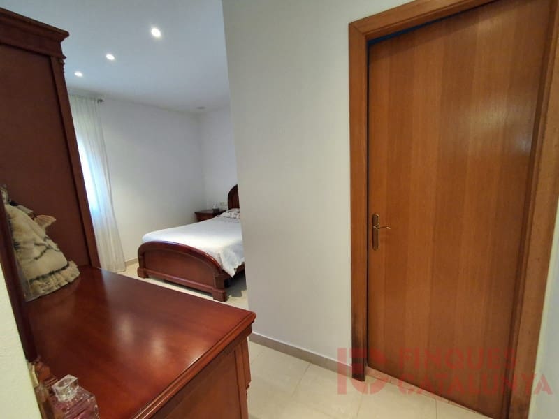 3 slaapkamer Villa te koop in Bescano met garage - € 308.000 (Ref: 9433591)