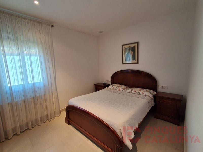 3 slaapkamer Villa te koop in Bescano met garage - € 308.000 (Ref: 9433591)