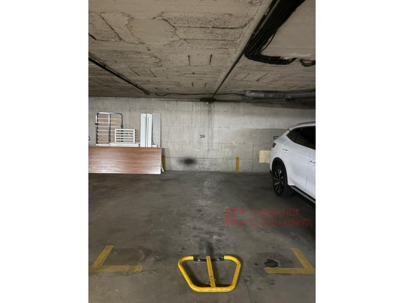 Garage for sale in Girona city - € 18,000 (Ref: 9433596)