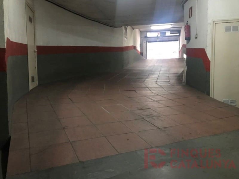 Garage for sale in Girona city - € 20,000 (Ref: 9433597)