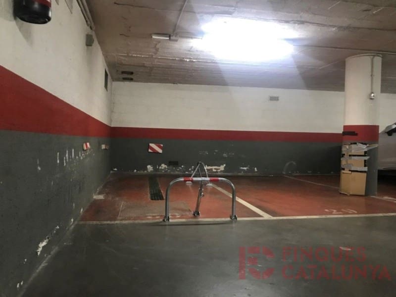 Garage for sale in Girona city - € 20,000 (Ref: 9433597)