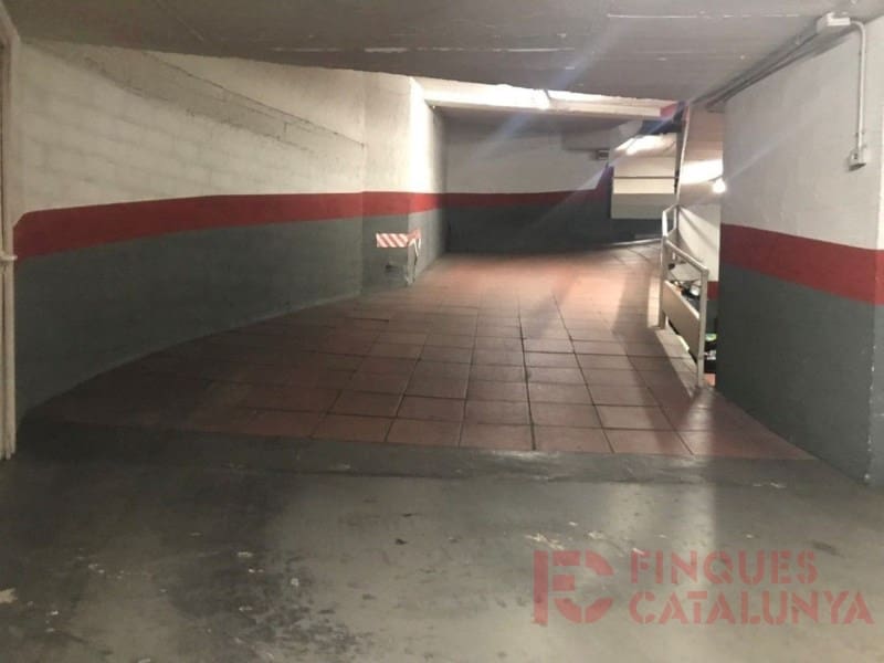 Garage for sale in Girona city - € 20,000 (Ref: 9433597)