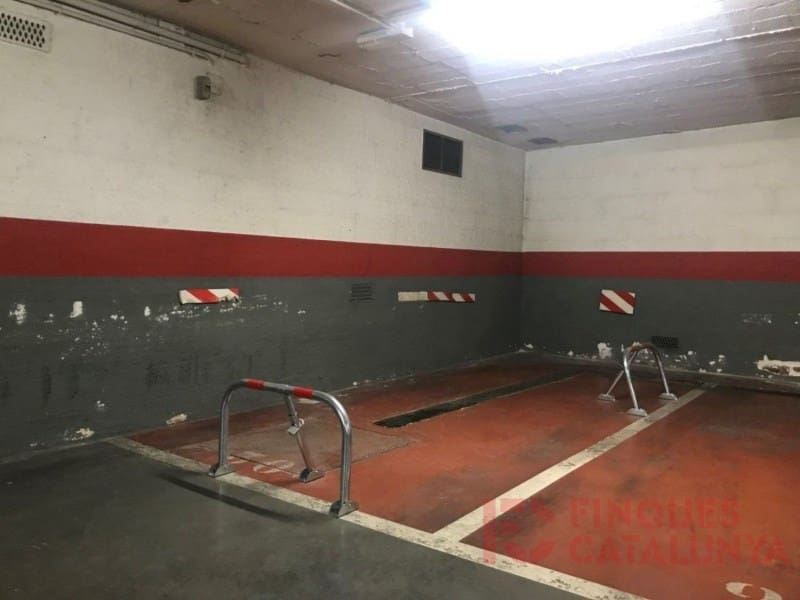 Garage for sale in Girona city - € 20,000 (Ref: 9433597)