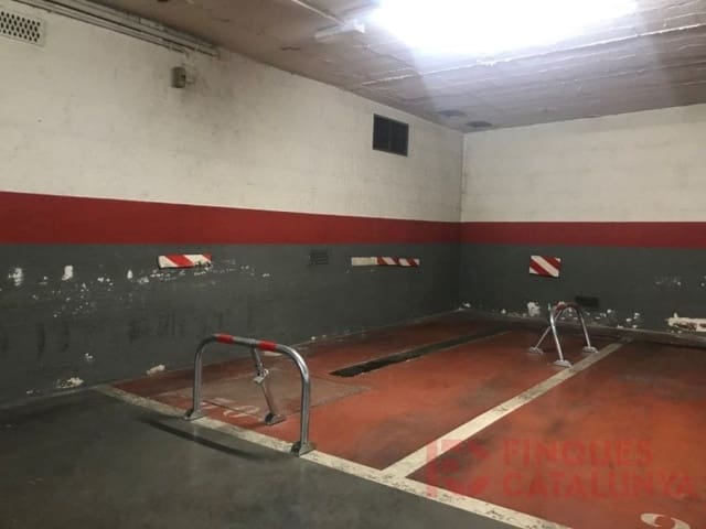 Garage à vendre à Gérone ville - 20 000 € (Ref: 9433597)