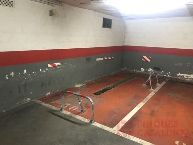 Garage à vendre à Gérone ville - 20 000 € (Ref: 9433597)