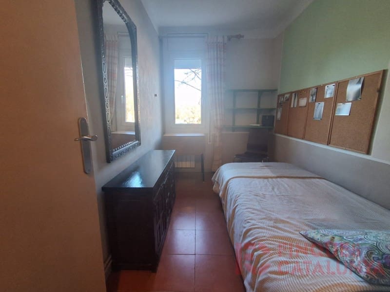 3 bedroom Flat for sale in Girona city - € 210,000 (Ref: 9497297)