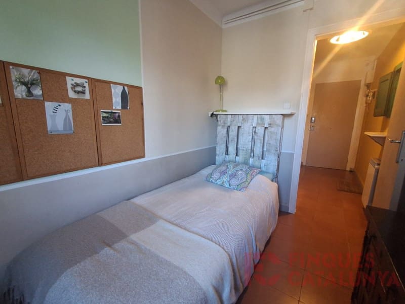 3 bedroom Flat for sale in Girona city - € 210,000 (Ref: 9497297)