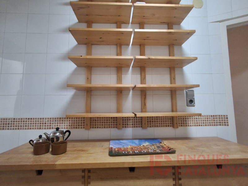 3 bedroom Flat for sale in Girona city - € 210,000 (Ref: 9497297)