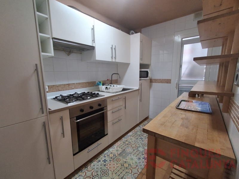 3 bedroom Flat for sale in Girona city - € 210,000 (Ref: 9497297)