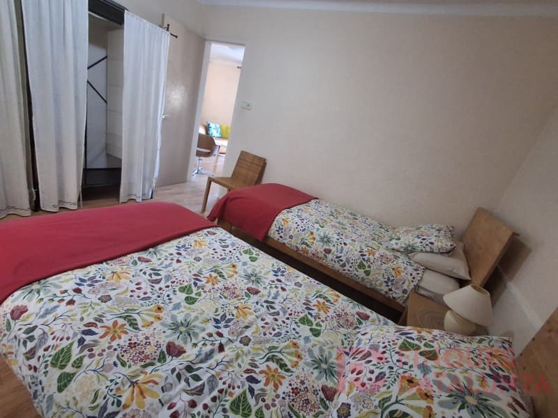 3 bedroom Flat for sale in Girona city - € 210,000 (Ref: 9497297)