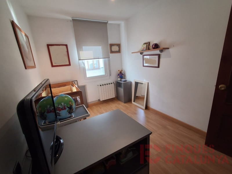 4 bedroom Flat for sale in Bescano with garage - € 290,000 (Ref: 9509403)