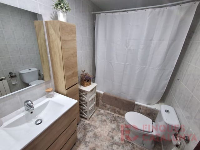 4 sypialnia Mieszkanie na sprzedaż w Bescanó z garażem - 290 000 € (Ref: 9509403)