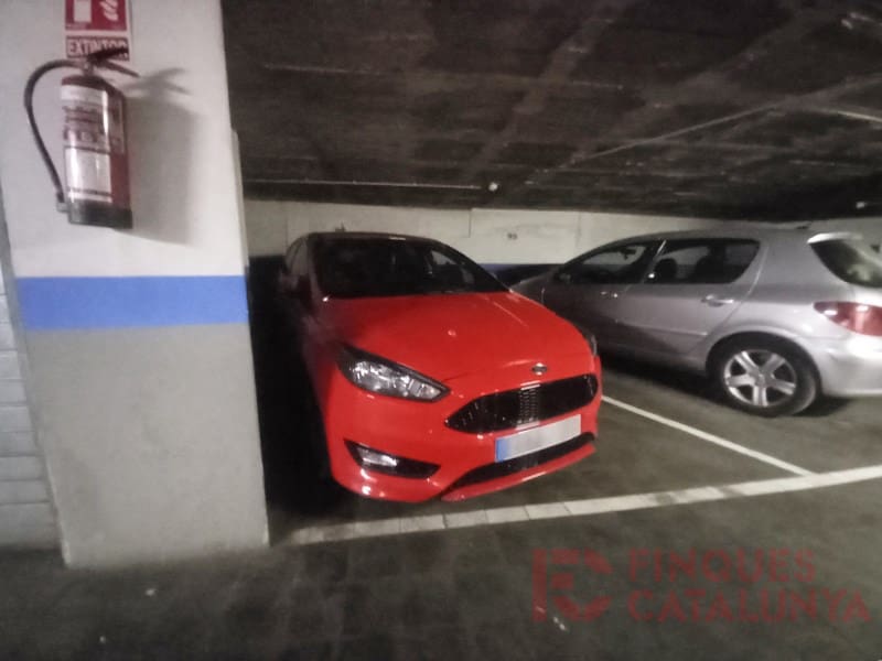 Autotalli myytävänä paikassa Girona kaupunki - 20 500 € (Ref: 9516235)