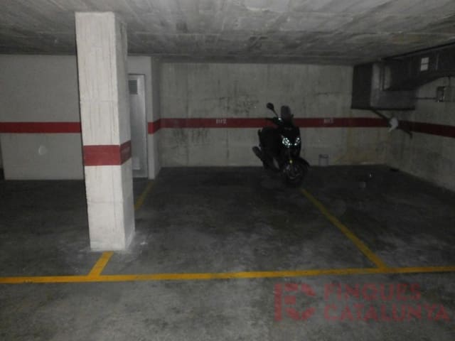 Garasje til salgs i Girona by - € 21 500 (Ref: 9516236)