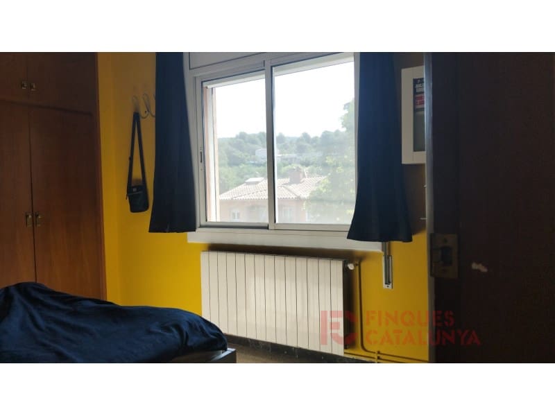 4 bedroom Flat for sale in Girona city - € 168,000 (Ref: 9516239)