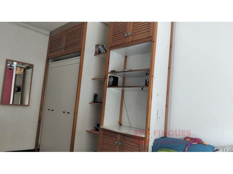 4 bedroom Flat for sale in Girona city - € 168,000 (Ref: 9516239)