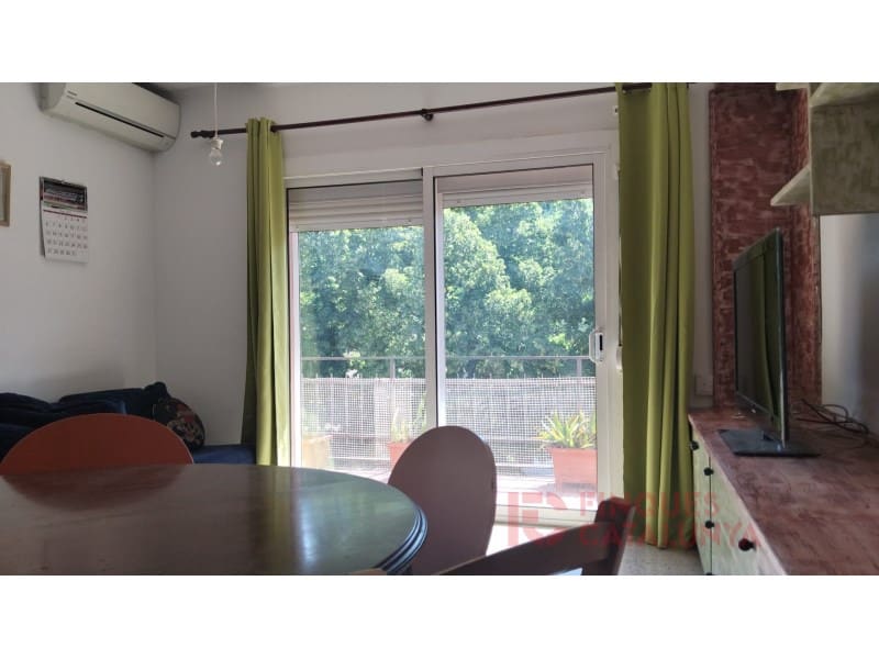 4 bedroom Flat for sale in Girona city - € 168,000 (Ref: 9516239)