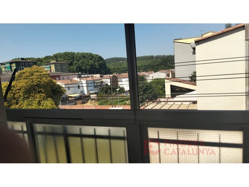 4 bedroom Flat for sale in Girona city - € 168,000 (Ref: 9516239)