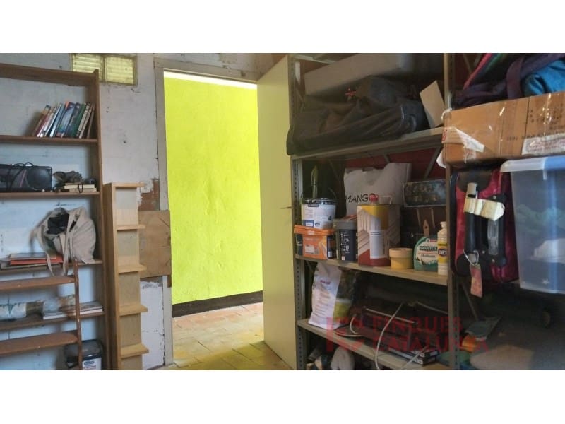 4 bedroom Flat for sale in Girona city - € 168,000 (Ref: 9516239)