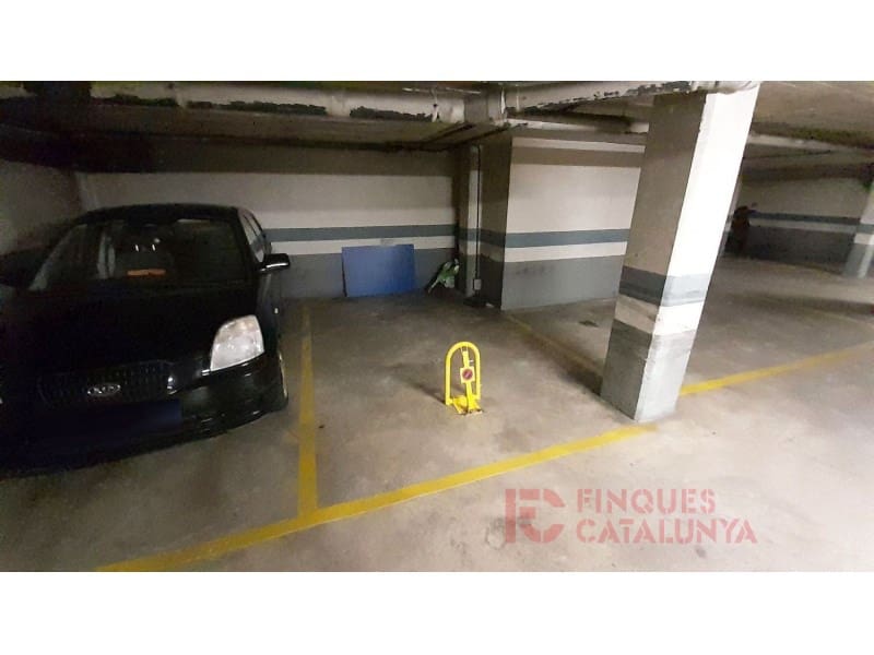 Garage zu verkaufen in Girona Stadt - 16.000 € (Ref: 9516241)