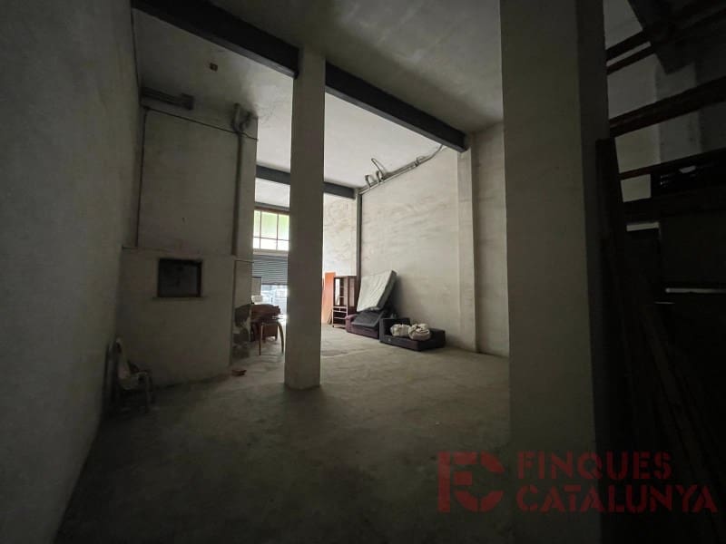 Commercial for sale in Girona city - € 130,000 (Ref: 9516244)