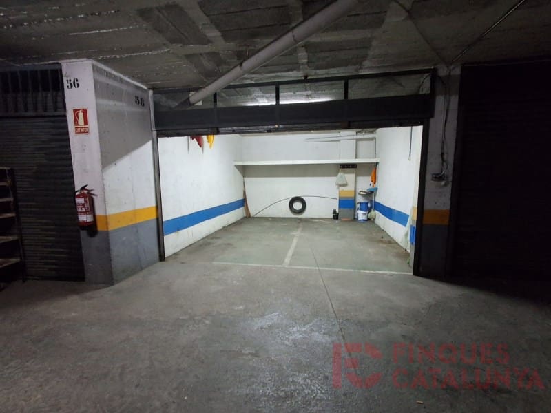 Garasje til salgs i Salt - € 20 000 (Ref: 9516247)