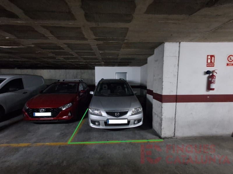 Garage til salg i Girona by - € 28.000 (Ref: 9516252)