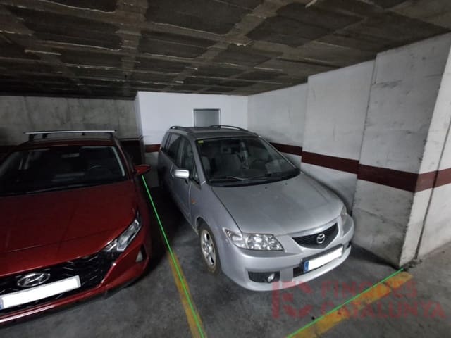 Garage til salg i Girona by - € 28.000 (Ref: 9516252)