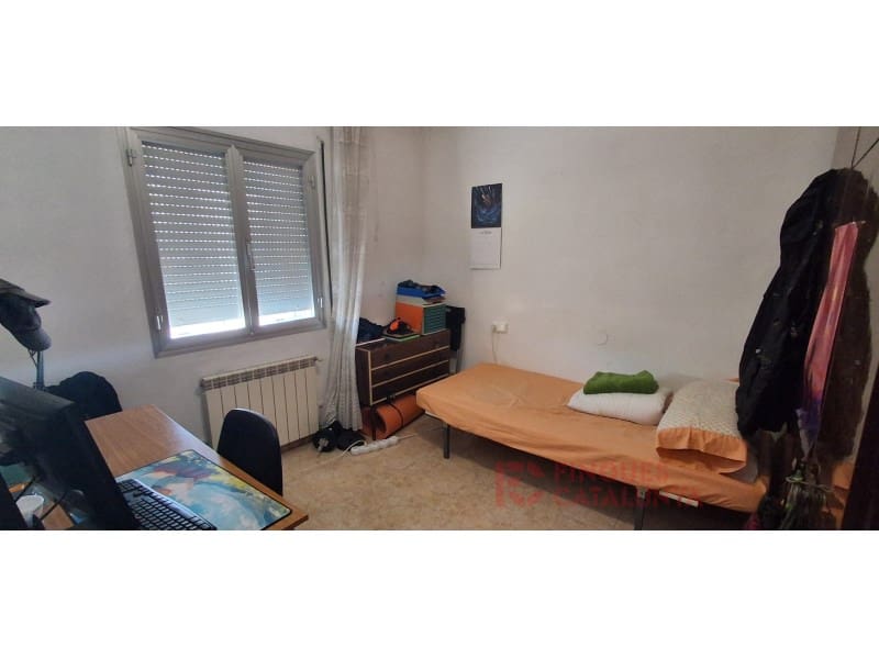 3 bedroom Flat for sale in Girona city - € 187,000 (Ref: 9516254)