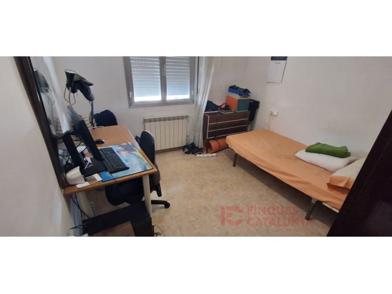 3 bedroom Flat for sale in Girona city - € 187,000 (Ref: 9516254)