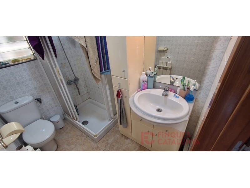 3 bedroom Flat for sale in Girona city - € 187,000 (Ref: 9516254)