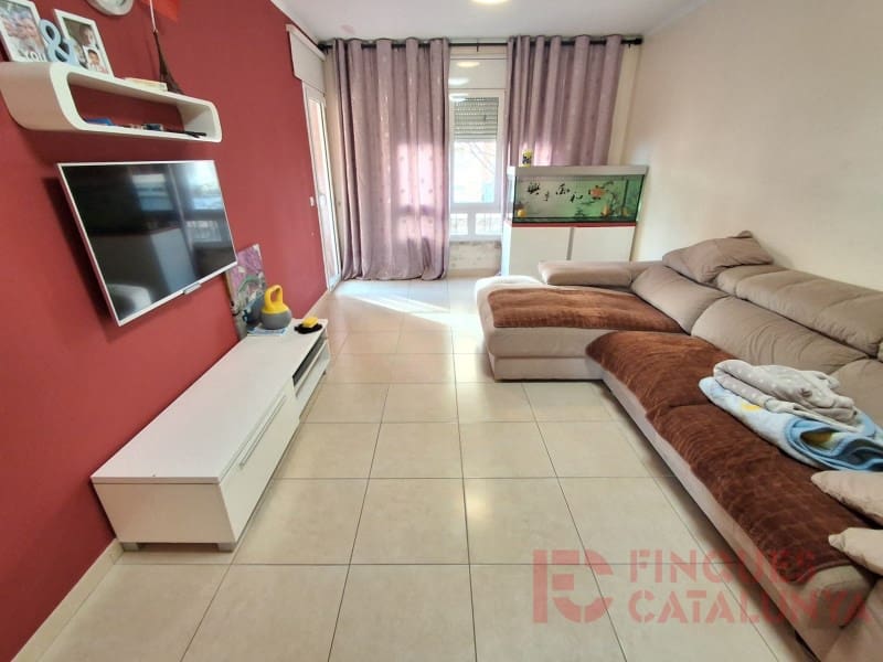 3 bedroom Flat for sale in Girona city - € 220,000 (Ref: 9519017)