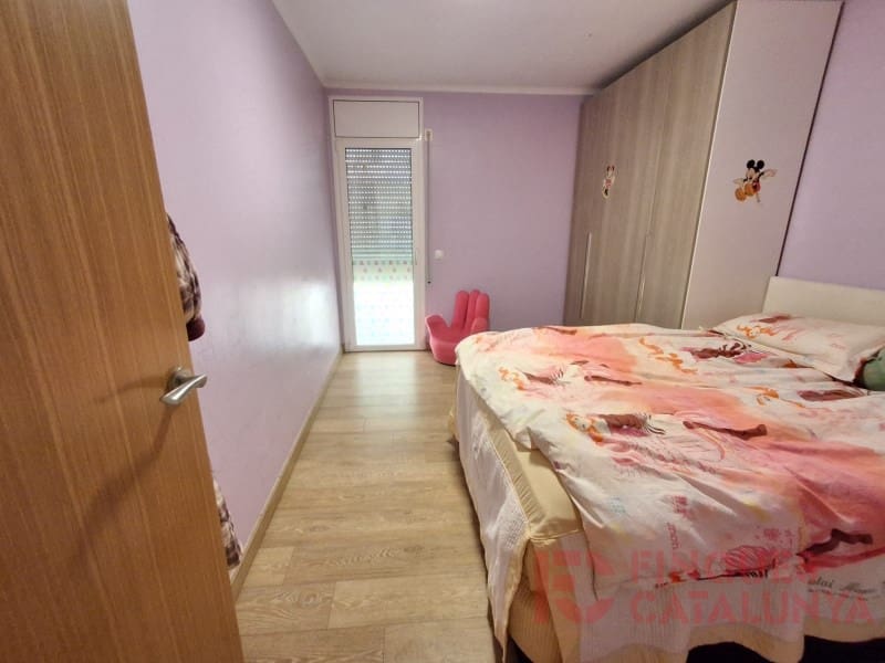 3 bedroom Flat for sale in Girona city - € 220,000 (Ref: 9519017)