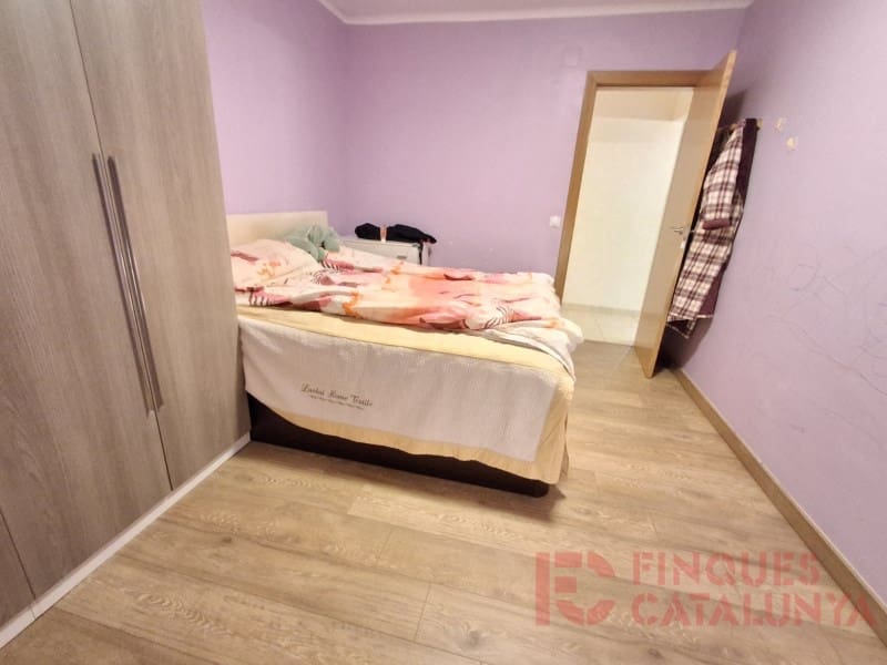 3 bedroom Flat for sale in Girona city - € 220,000 (Ref: 9519017)