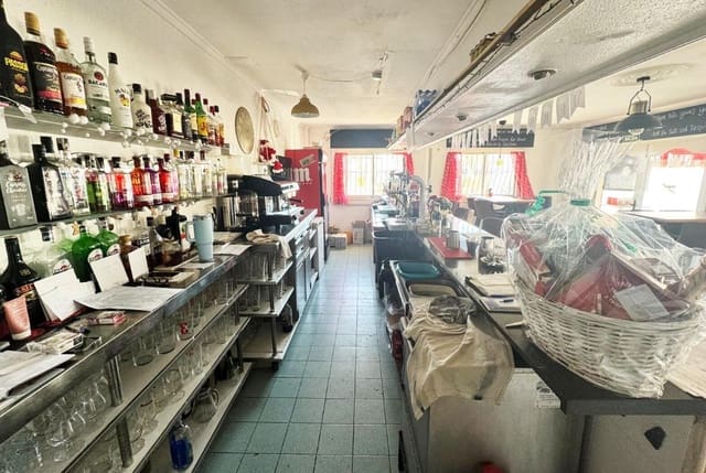 5 bedroom Semi-detached Villa for sale in San Fulgencio - € 285,000 (Ref: 9242309)