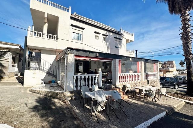 5 bedroom Semi-detached Villa for sale in San Fulgencio - € 285,000 (Ref: 9242309)