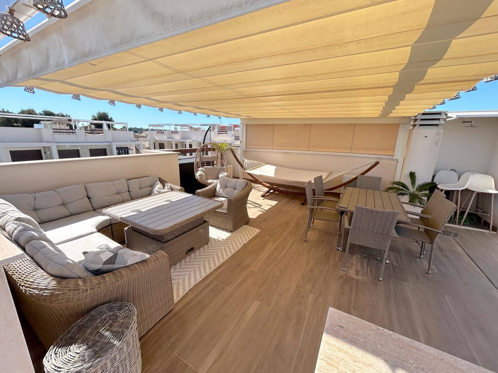 3 sovrum Lägenhet till salu i Torrevieja med pool garage - 359 000 € (Ref: 9242402)