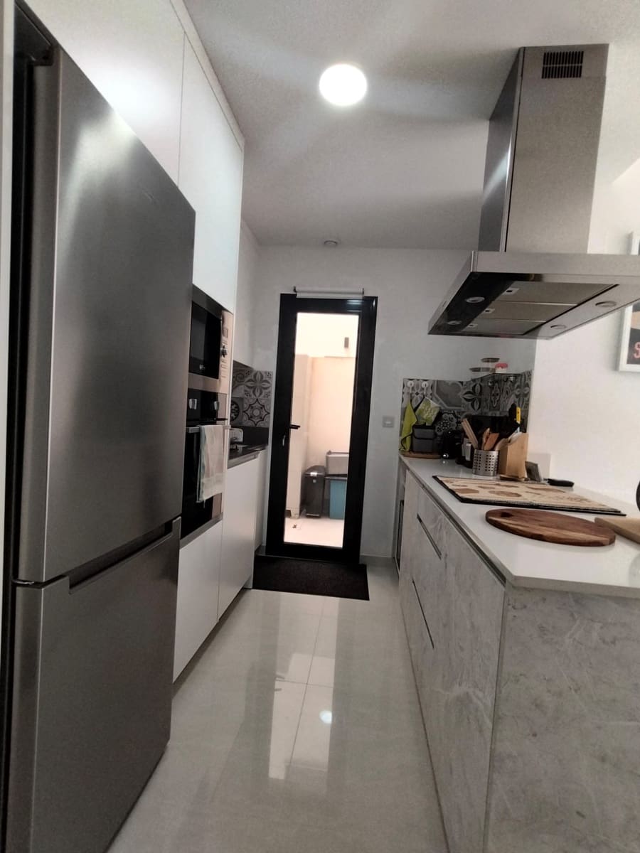 1 soveværelse Lejlighed til salg i Torrevieja med swimmingpool garage - € 210.000 (Ref: 9242404)