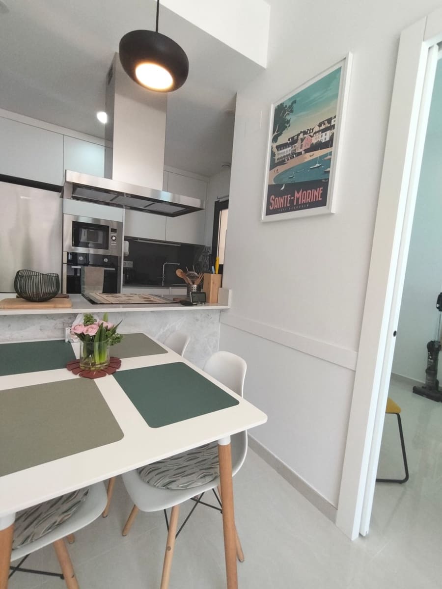 1 soveværelse Lejlighed til salg i Torrevieja med swimmingpool garage - € 210.000 (Ref: 9242404)