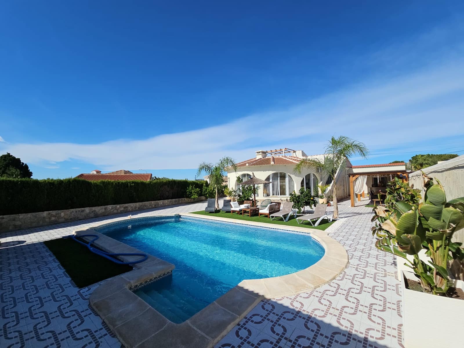 4 bedroom Villa for sale in Ciudad Quesada with pool garage - € 549,500 (Ref: 9340166)