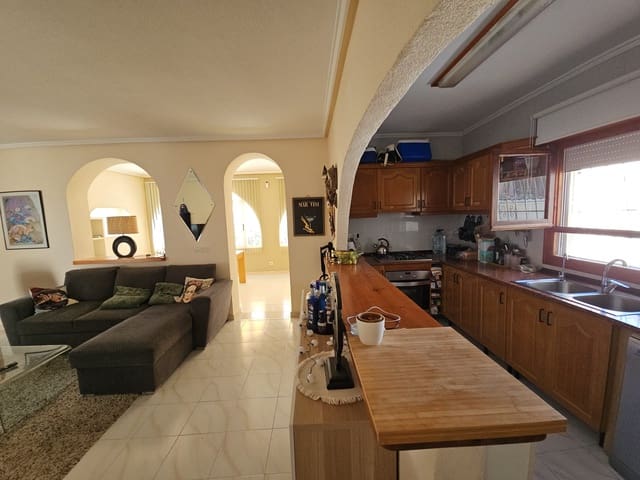 4 makuuhuone Huvila myytävänä paikassa Ciudad Quesada, Rojales mukana uima-altaan 
autotalli - 549 500 € (Ref: 9340166)