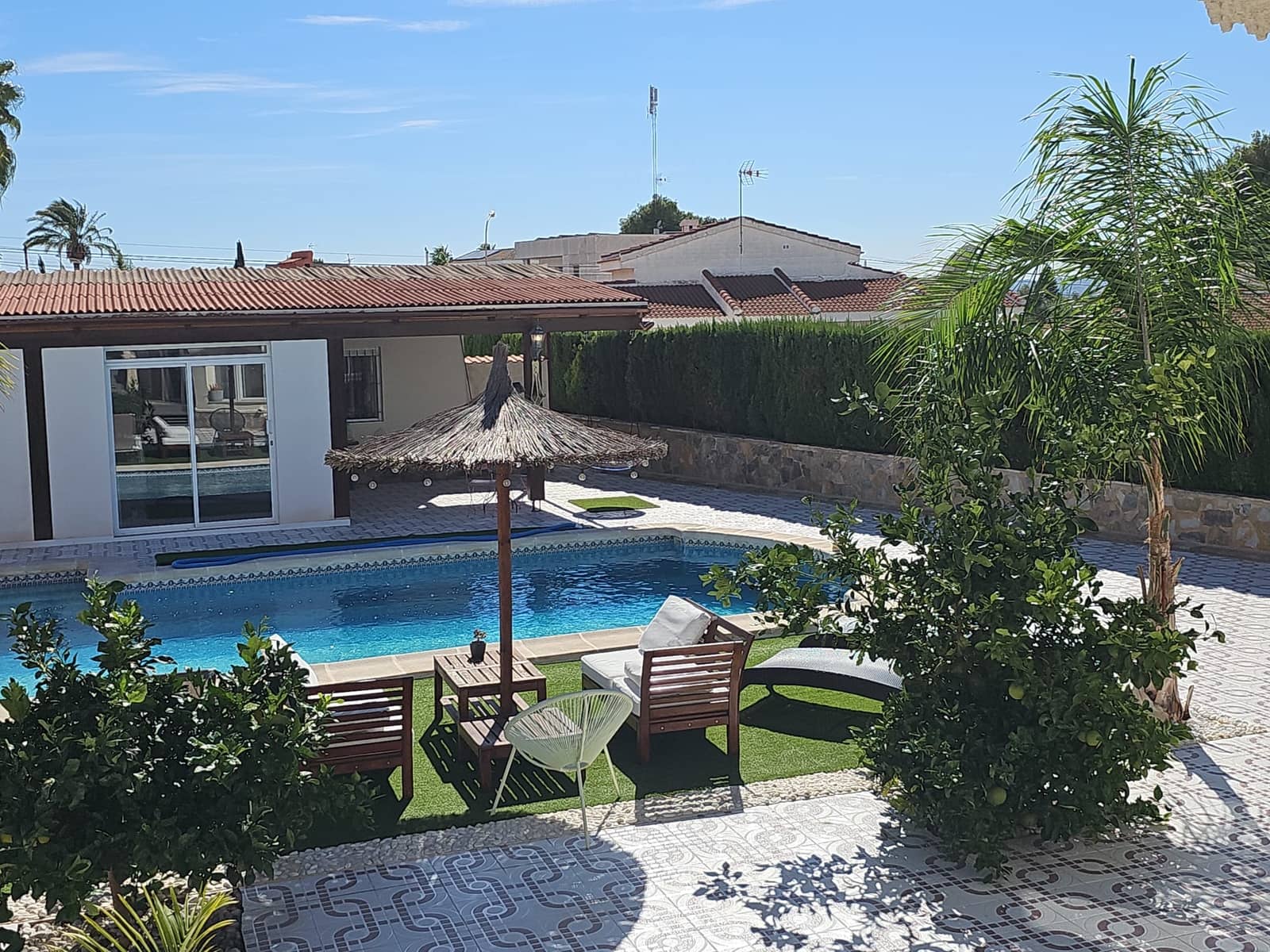 4 bedroom Villa for sale in Ciudad Quesada with pool garage - € 549,500 (Ref: 9340166)