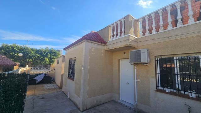 2 quarto Casa em Banda para venda em El Chaparral - La Siesta - La Torreta, Torrevieja com piscina garagem - 152 000 € (Ref: 9521703)