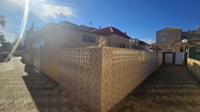2 quarto Casa em Banda para venda em El Chaparral - La Siesta - La Torreta, Torrevieja com piscina garagem - 152 000 € (Ref: 9521703)
